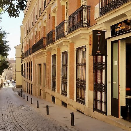 Hostels Meetingpoint Madri Exterior foto