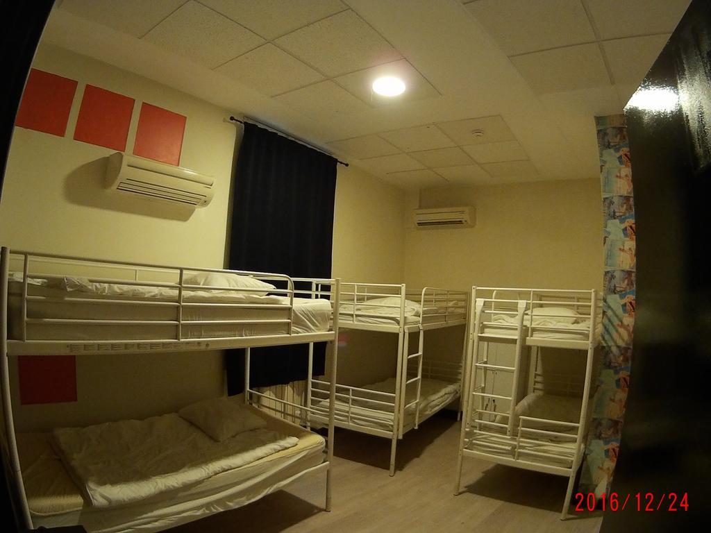 Hostels Meetingpoint Madri Exterior foto