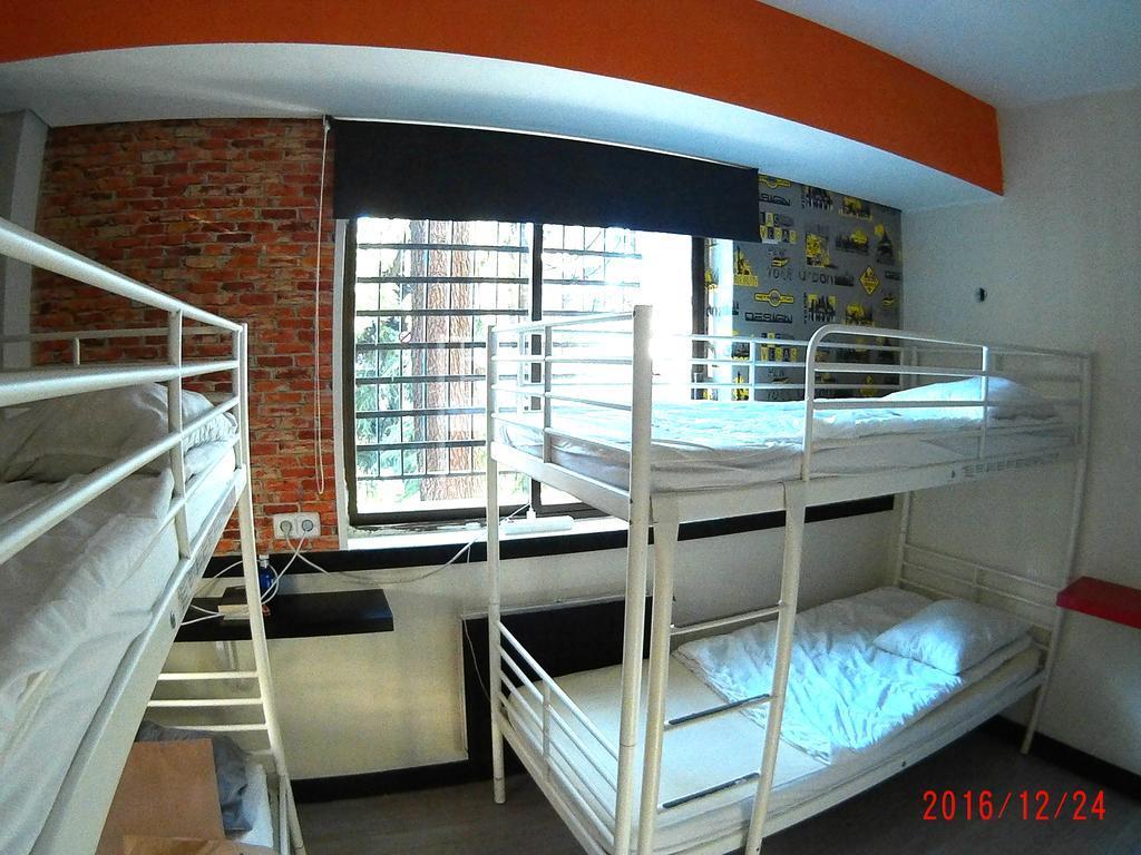 Hostels Meetingpoint Madri Exterior foto